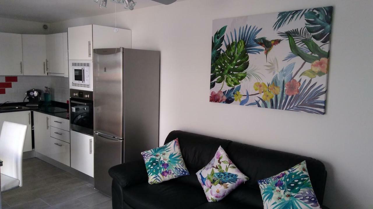 Puerta Del Sol Apartment กาเลตาเดฟุสเต ภายนอก รูปภาพ